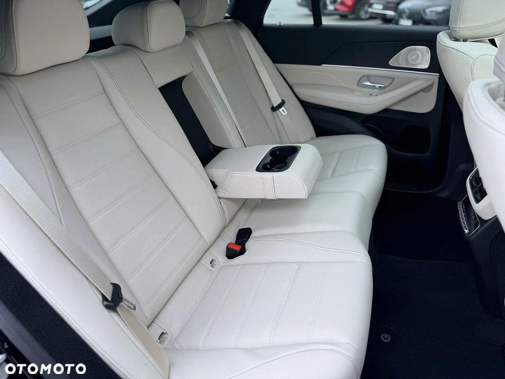 Mercedes-Benz GLE - 38