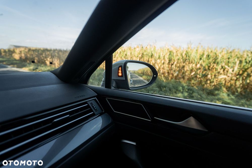 Volkswagen Passat Variant 2.0 TDI BMT Highline DSG - 27