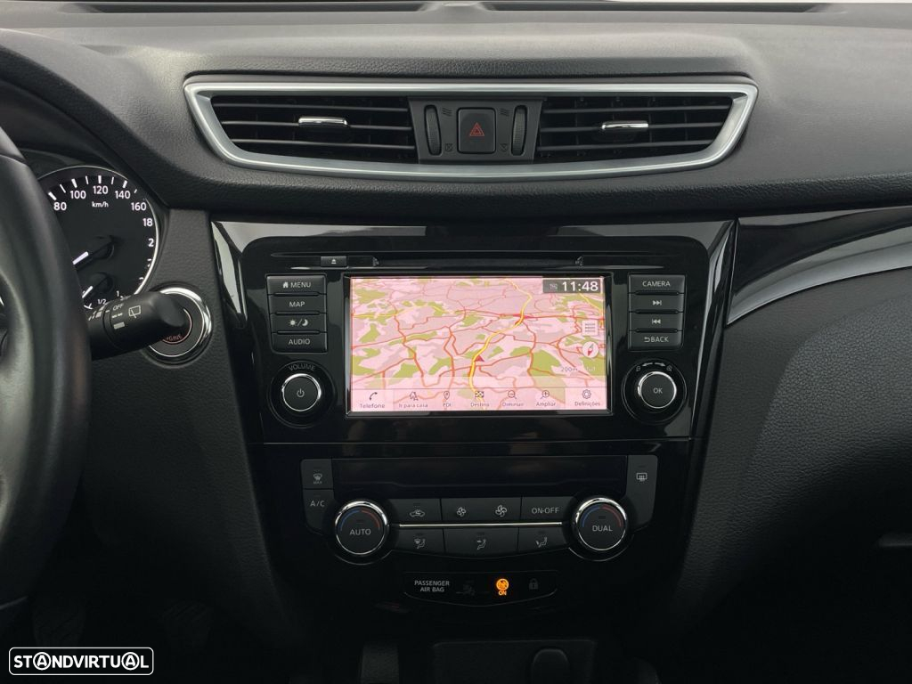 Nissan Qashqai 1.3 DIG-T N-Connecta - 15