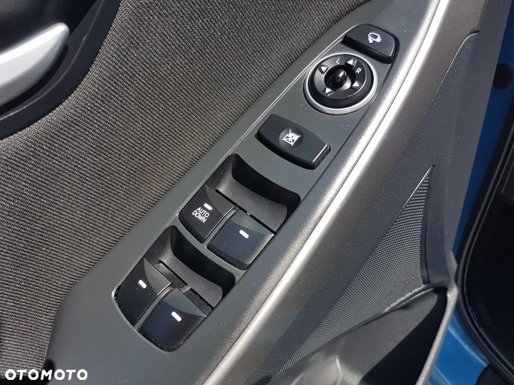Hyundai i30 i30cw 1.6 CRDi Intro Edition - 13