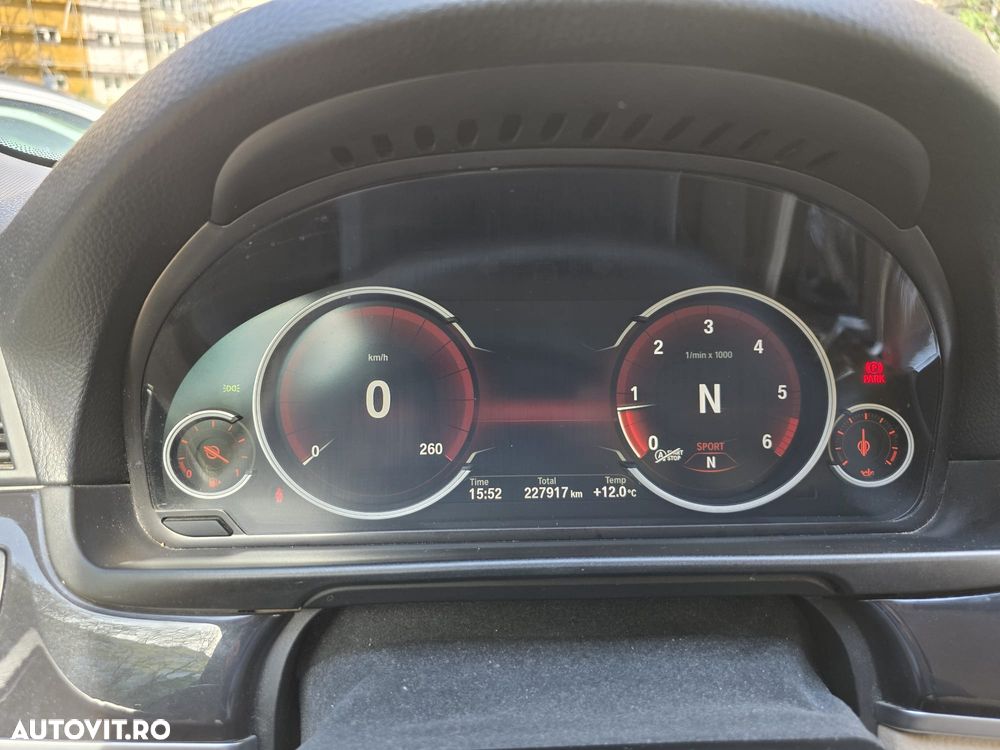 BMW Seria 5 520d Aut. Modern Line - 17