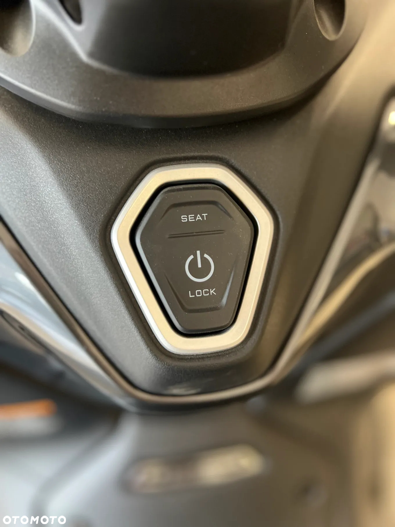 Yamaha Tmax - 24