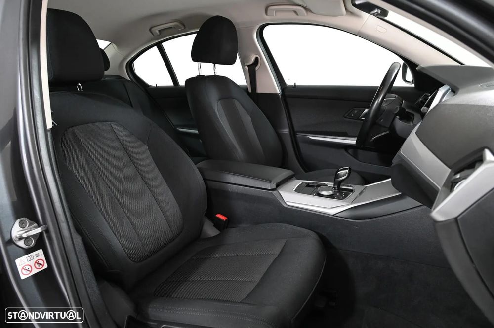 BMW 318 d Auto - 5
