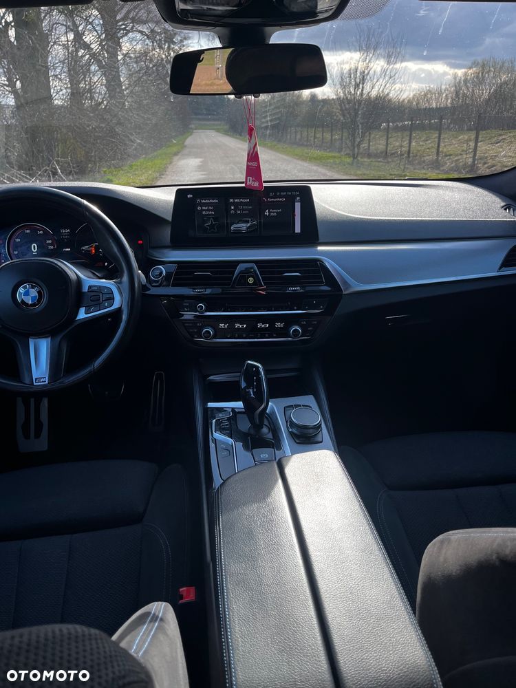 BMW Seria 5 520d M Sport Edition - 14