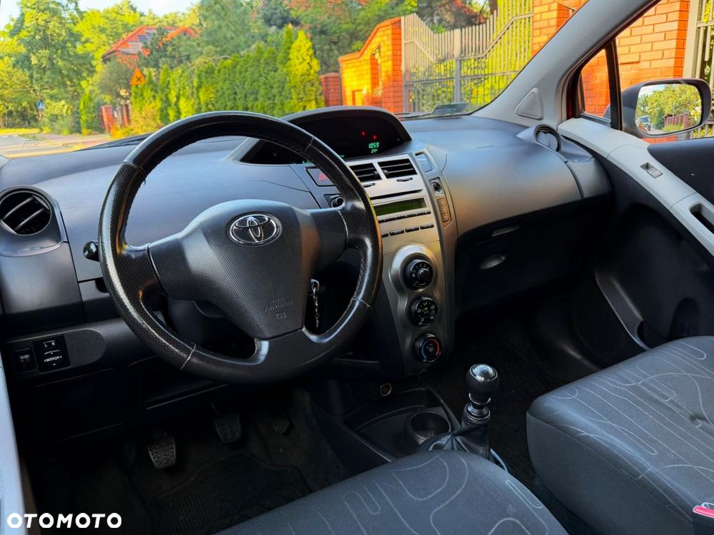 Toyota Yaris 1.33 Sol - 6