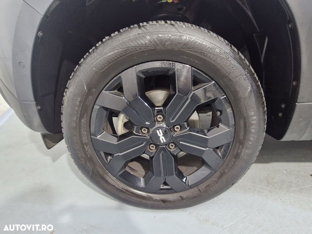 Dacia Duster TCe 150 4X4 Extreme - 4