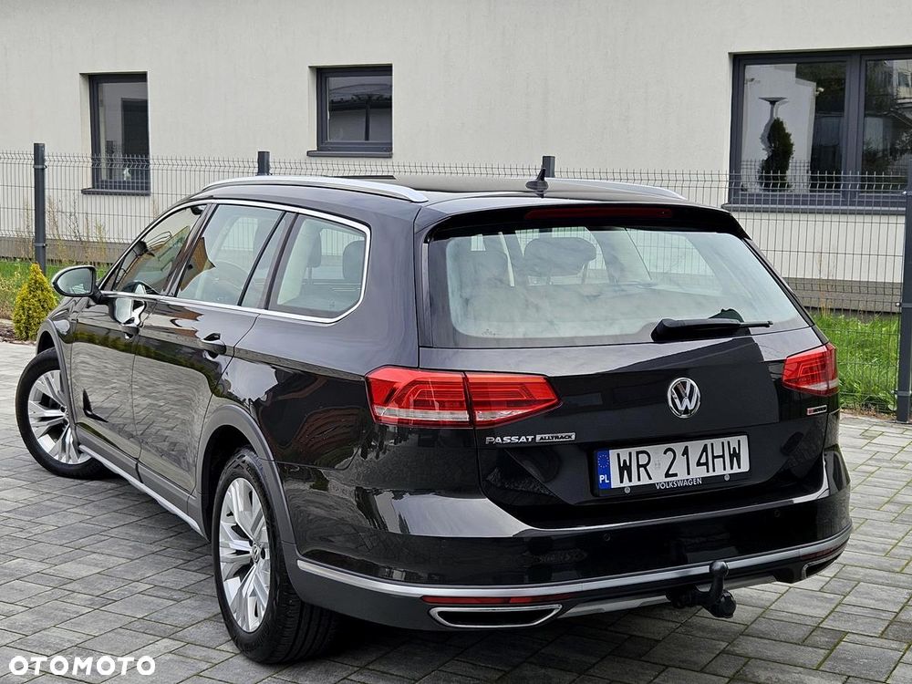 Volkswagen Passat Alltrack 2.0 TDI SCR DSG 4Motion - 10