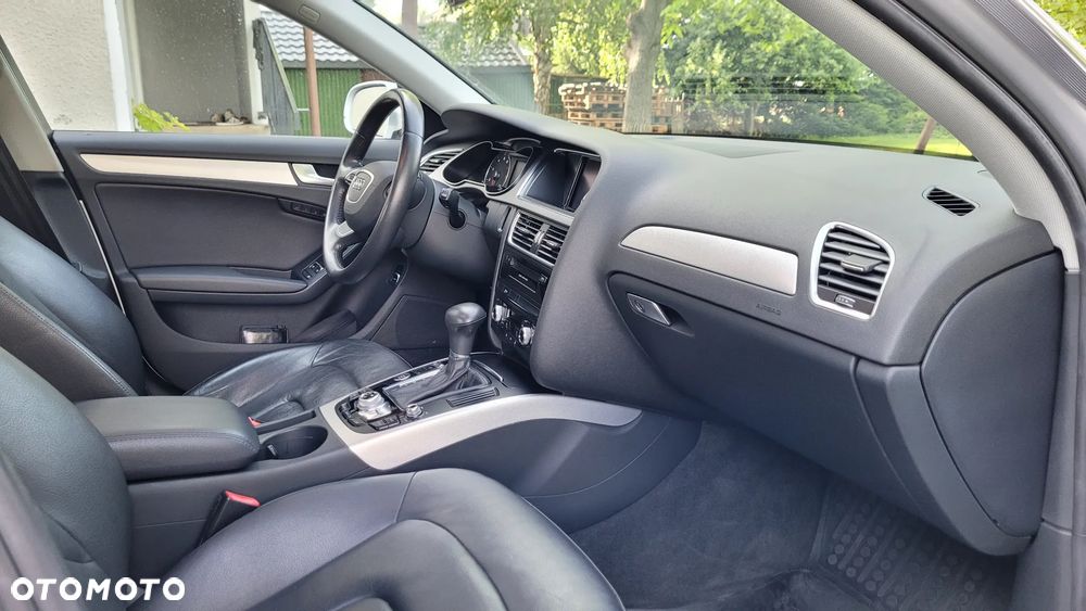 Audi A4 Limousine - 11