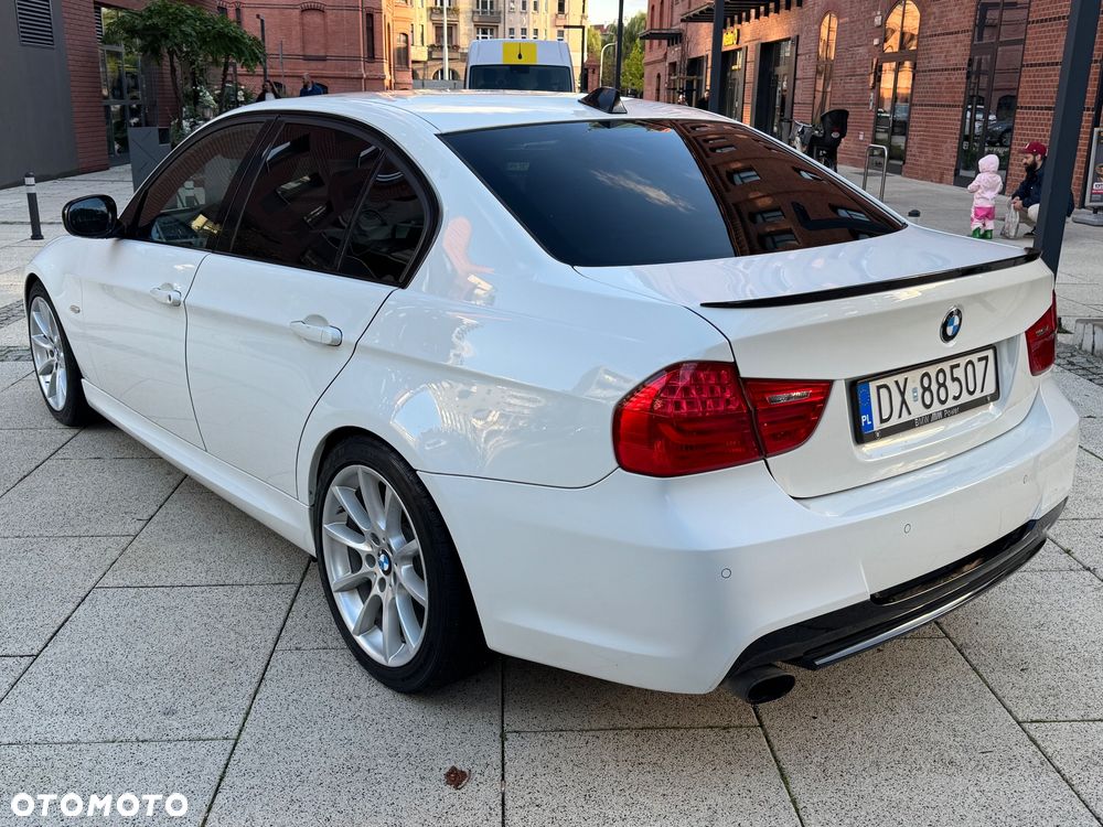 BMW Seria 3 320i - 8
