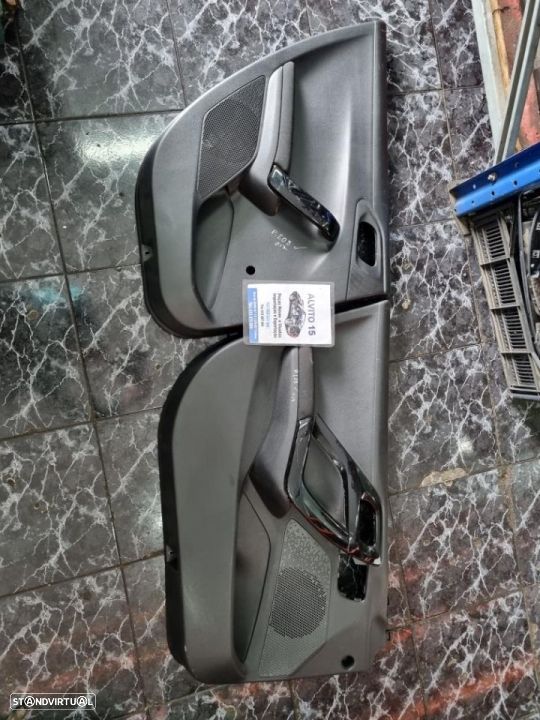 forras das portas frente esquerda - trás esquerda  Peugeot 208 - 2018 - 1