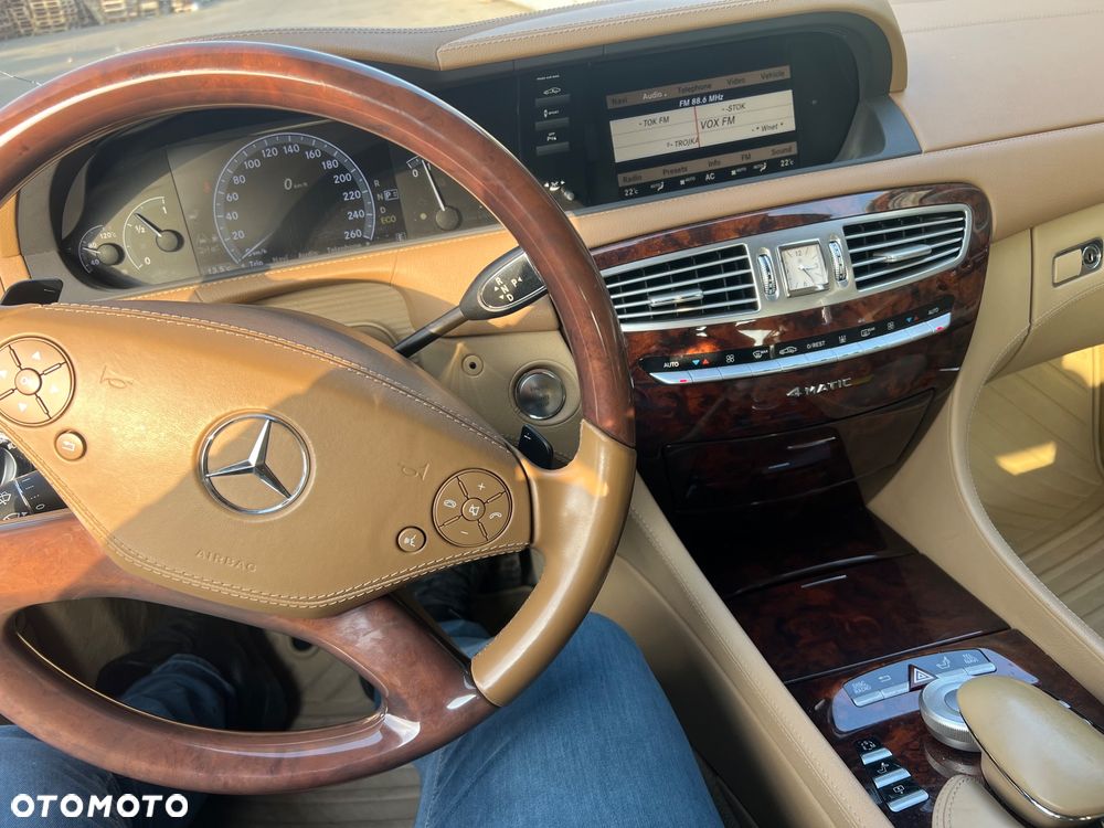 Mercedes-Benz CL 500 4-Matic BlueEff - 9