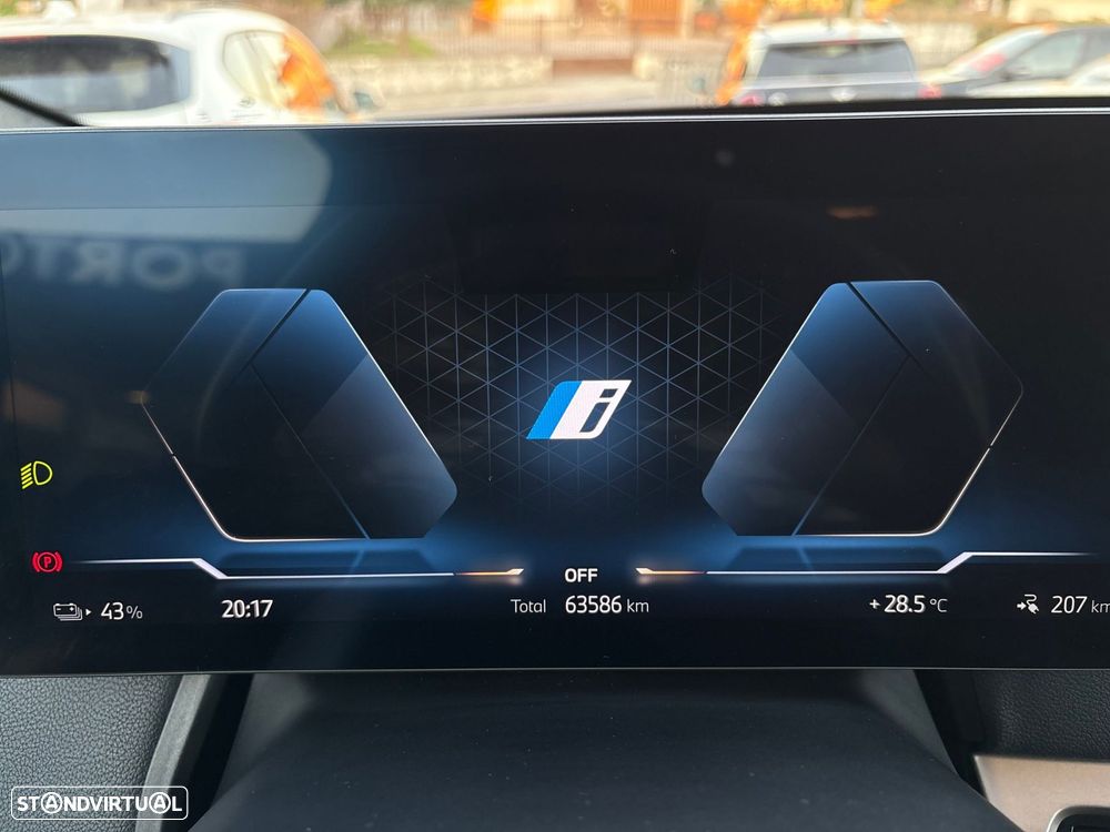 BMW iX xDrive 40 Pack Desportivo - 36