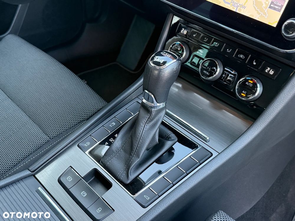 Skoda Superb 2.0 TDI 4x4 Style DSG - 31