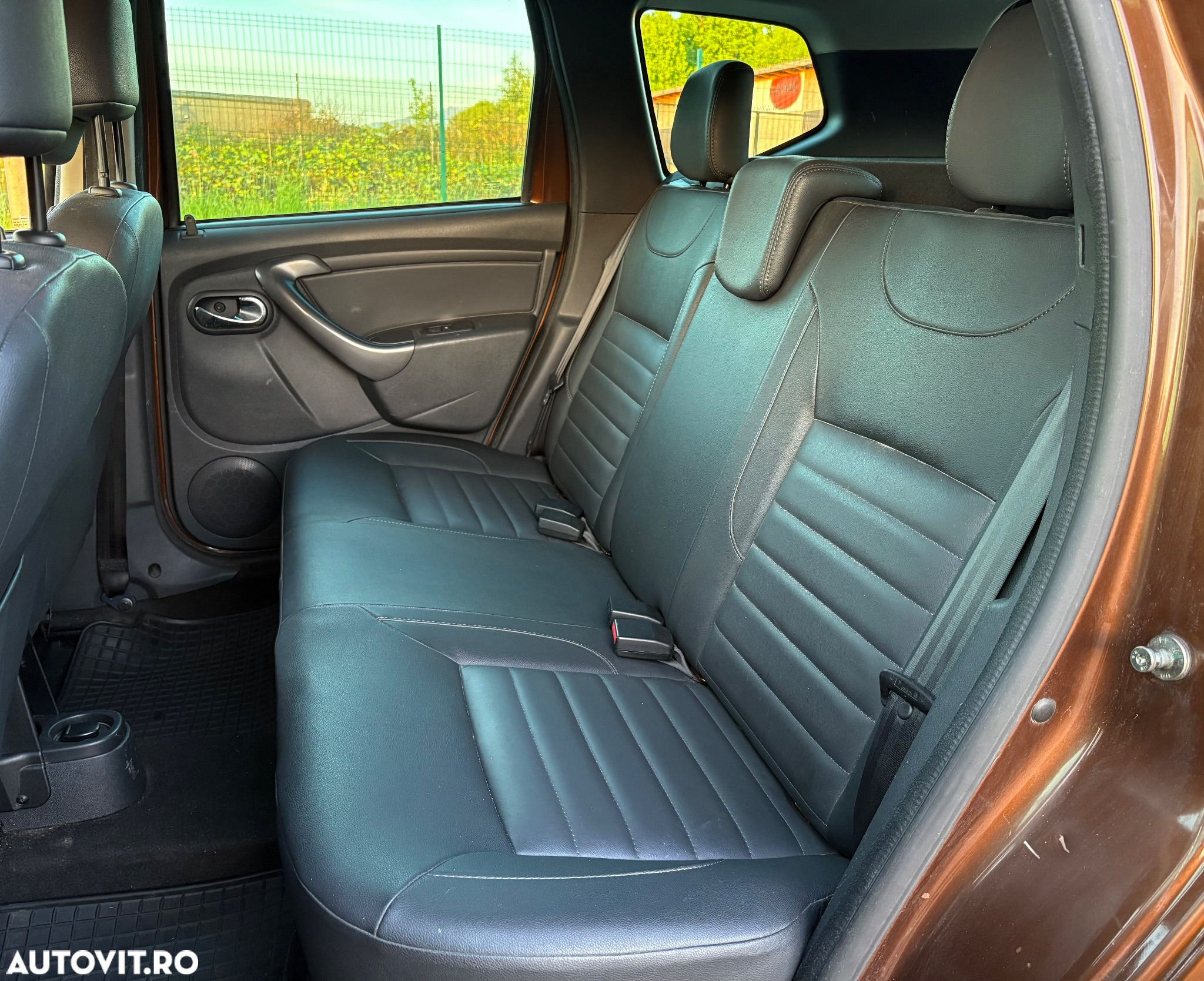 Dacia Duster TCe 125 4x2 Laureate - 11