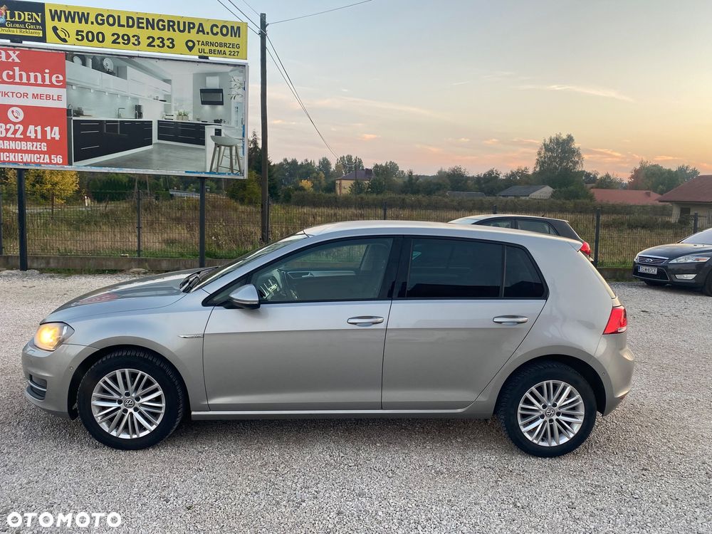 Volkswagen Golf - 16