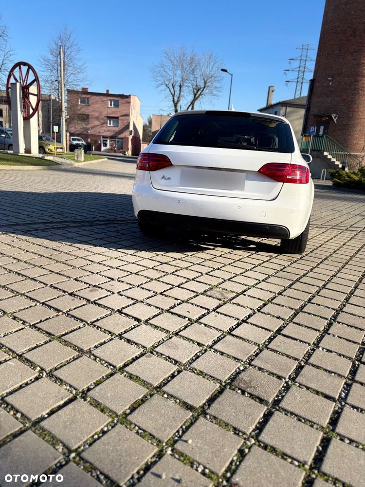 Audi A4 Avant 2.0 TDI Quattro - 6