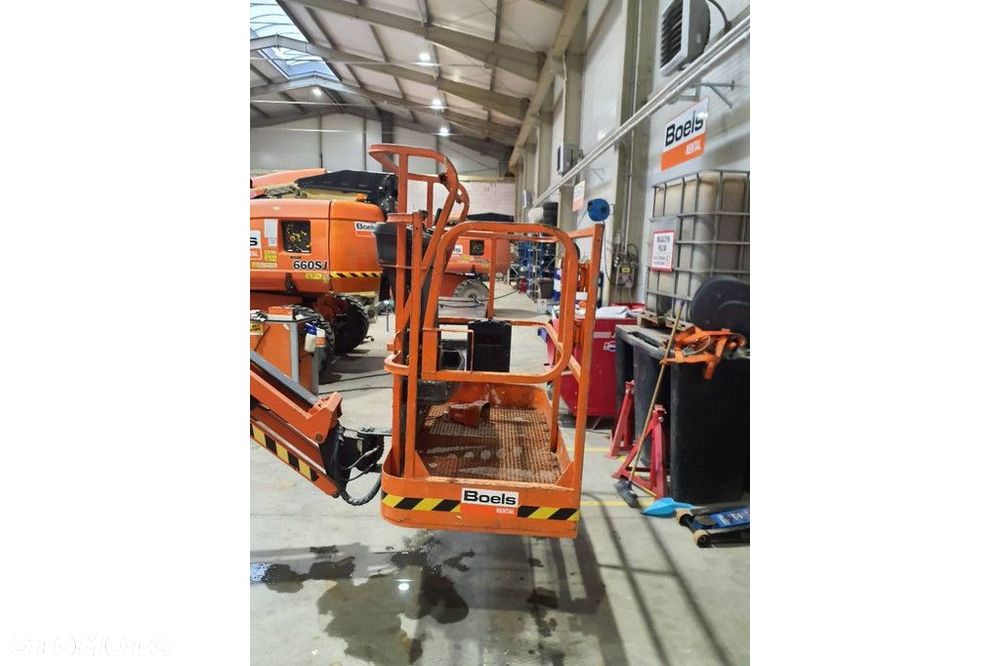 JLG E450AJ - 9