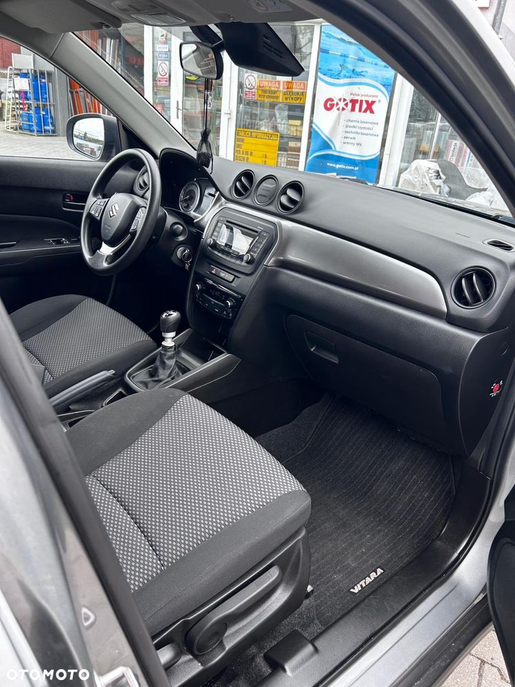 Suzuki Vitara - 11