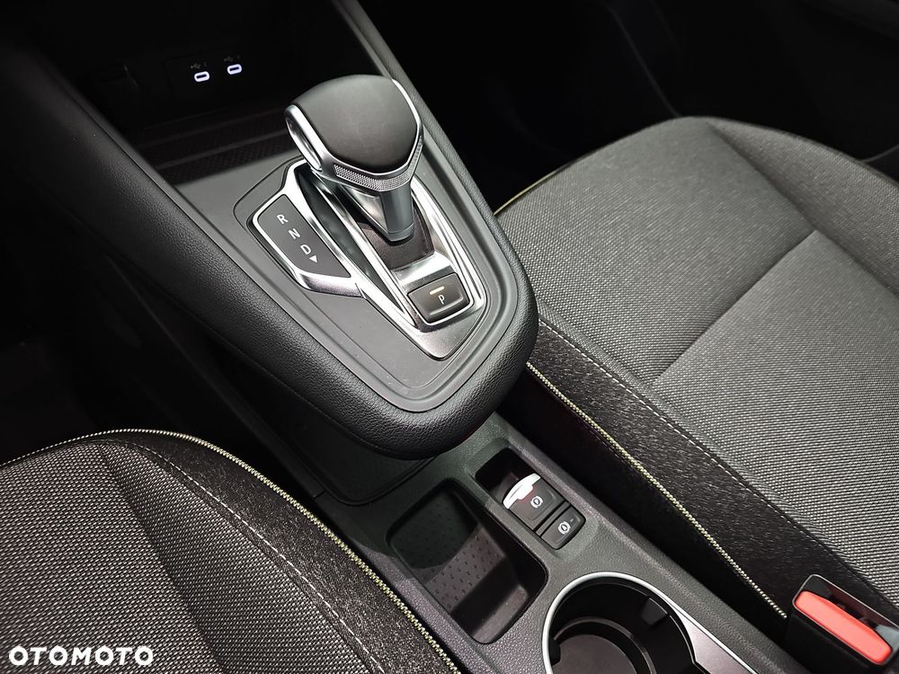 Renault Captur 1.3 TCe mHEV Techno EDC - 13