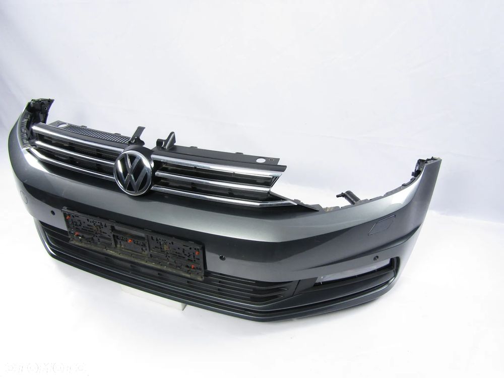 Zderzak przedni VW Touran 15 - 24 Sprysk. / Pdc-4 Lakier LR7H - 9
