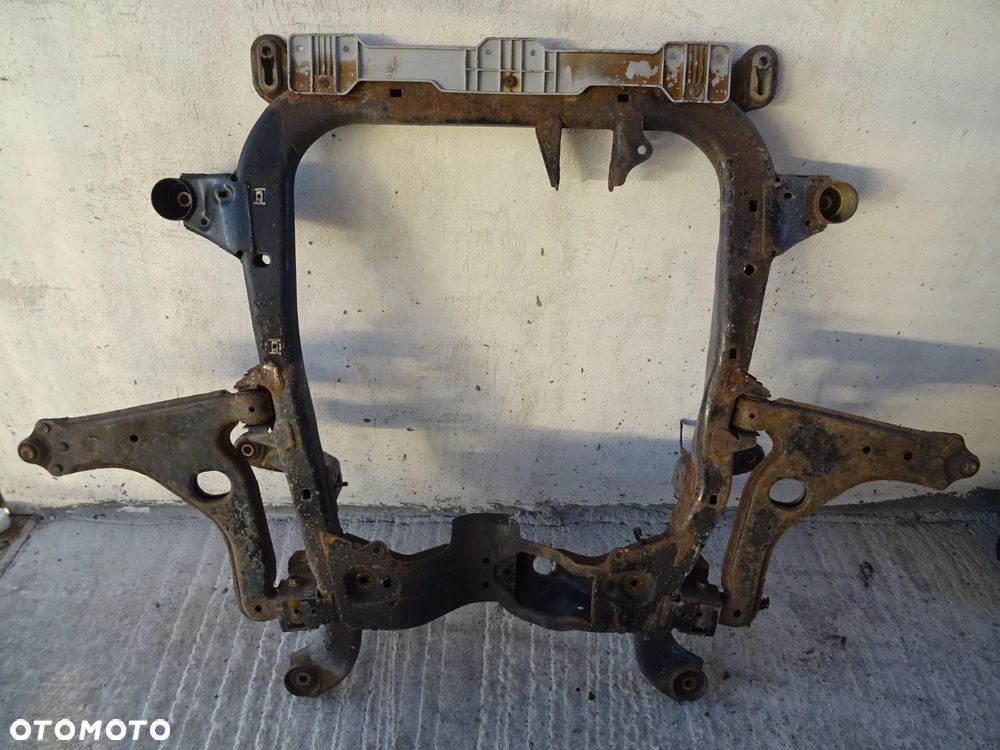 SANKI ZAWIESZENIA PRZÓD TRAWERS BELKA POD SILNIK OPEL ZAFIRA B ASTRA H - 2