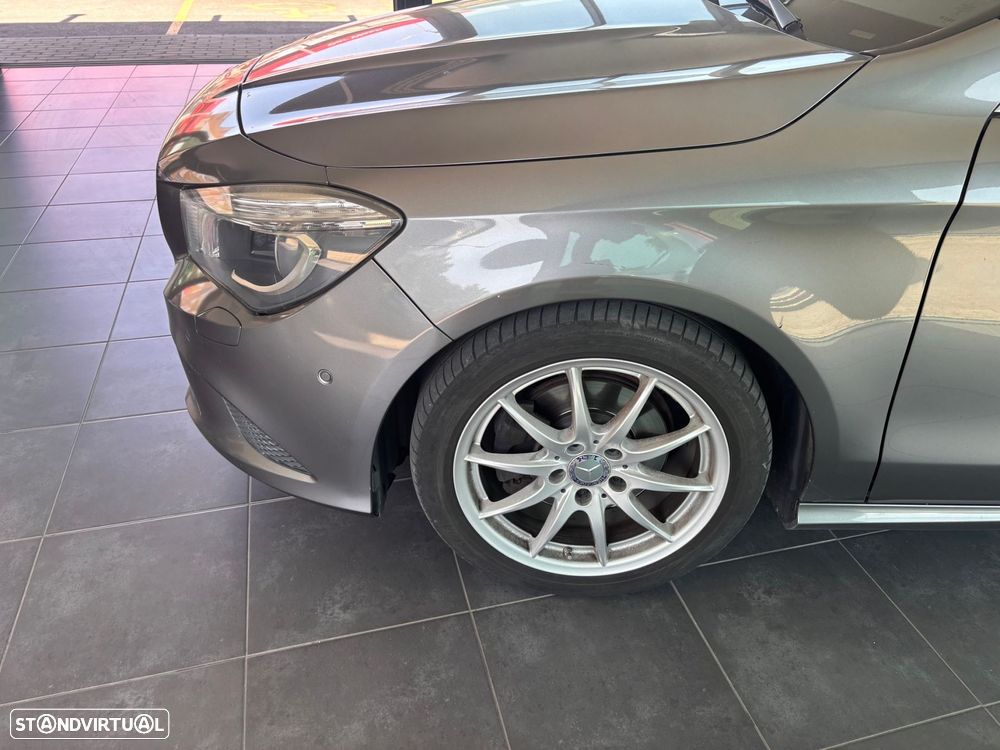 Mercedes-Benz CLA 200 - 5