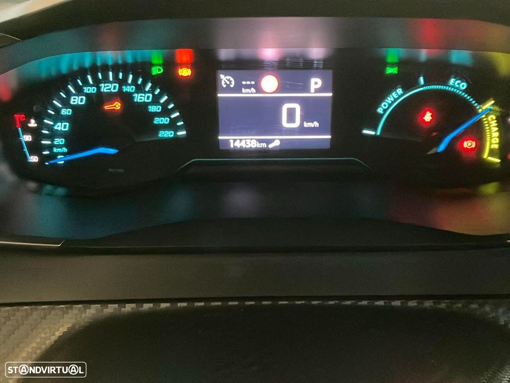 Peugeot 208 - 12