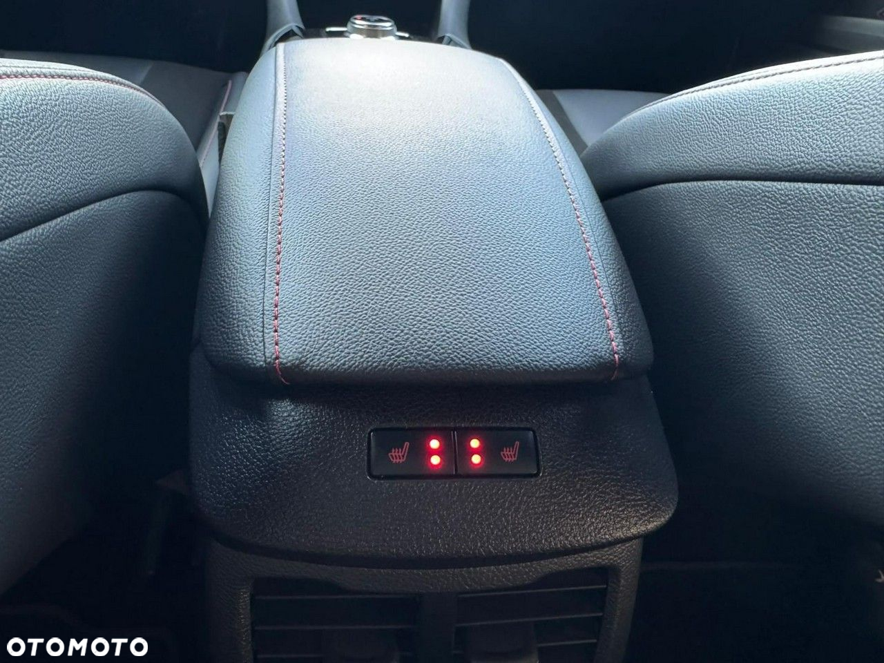 Ford Mondeo - 34