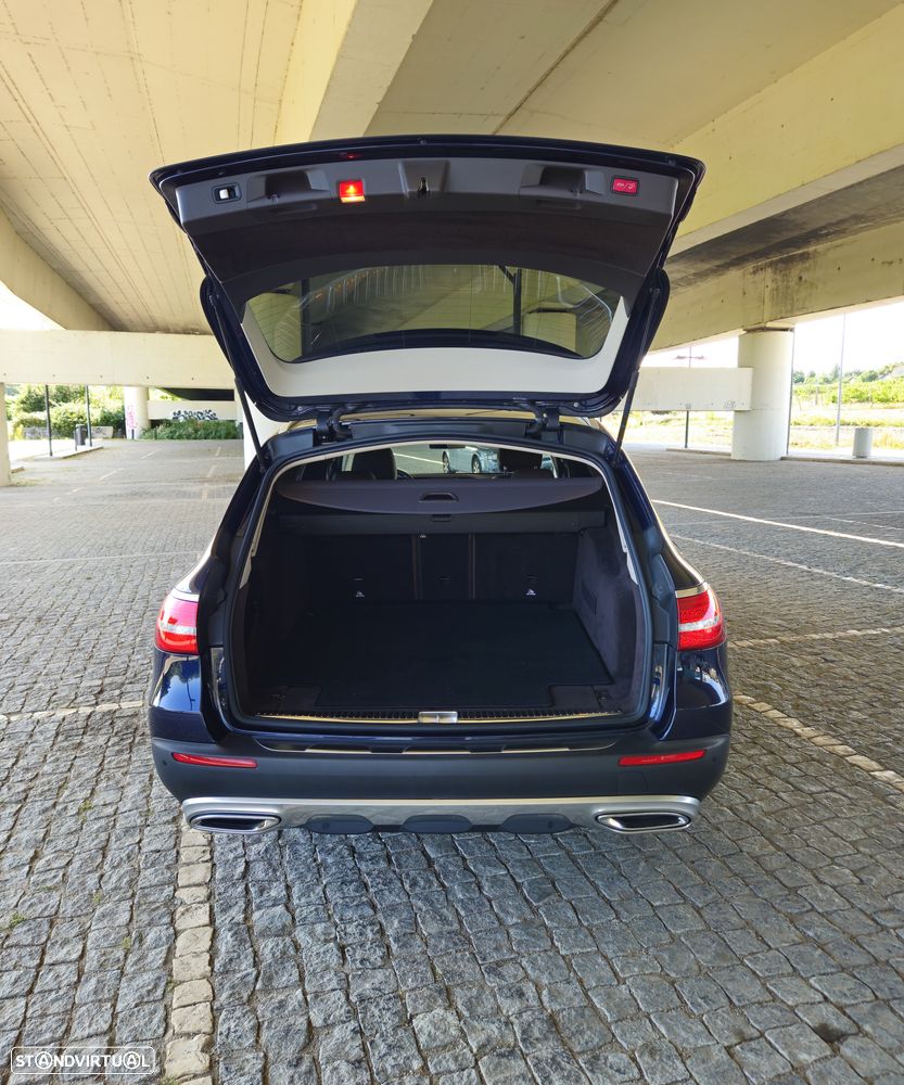Mercedes-Benz E 220 d 4Matic All-Terrain 9G-TRONIC Exclusive - 20