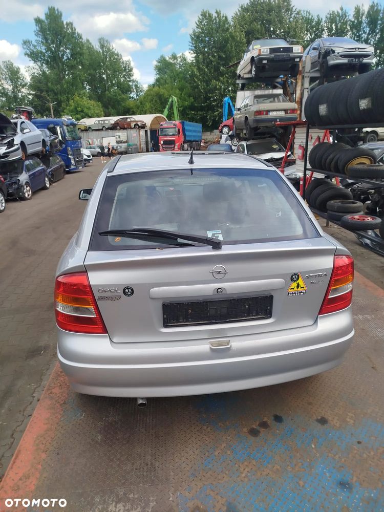 Opel Astra G na części. - 9