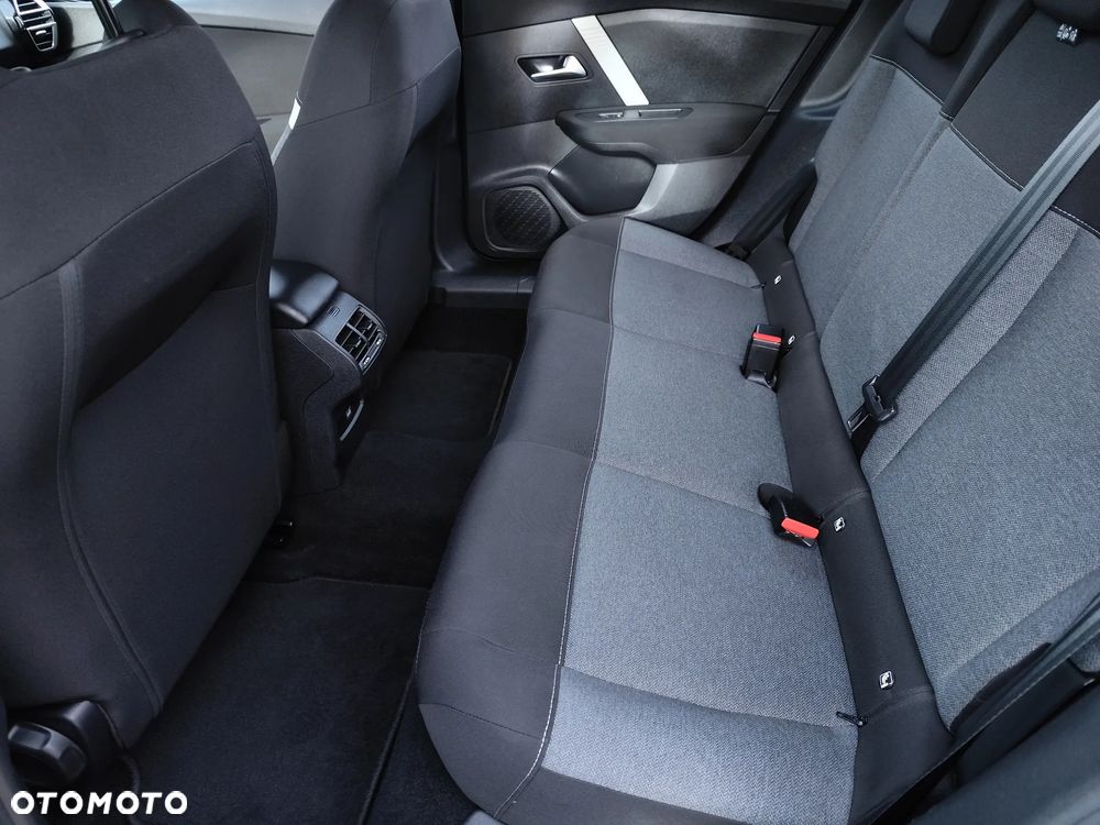 Citroën C4 PureTech 130 Stop&Start FEEL PACK - 23