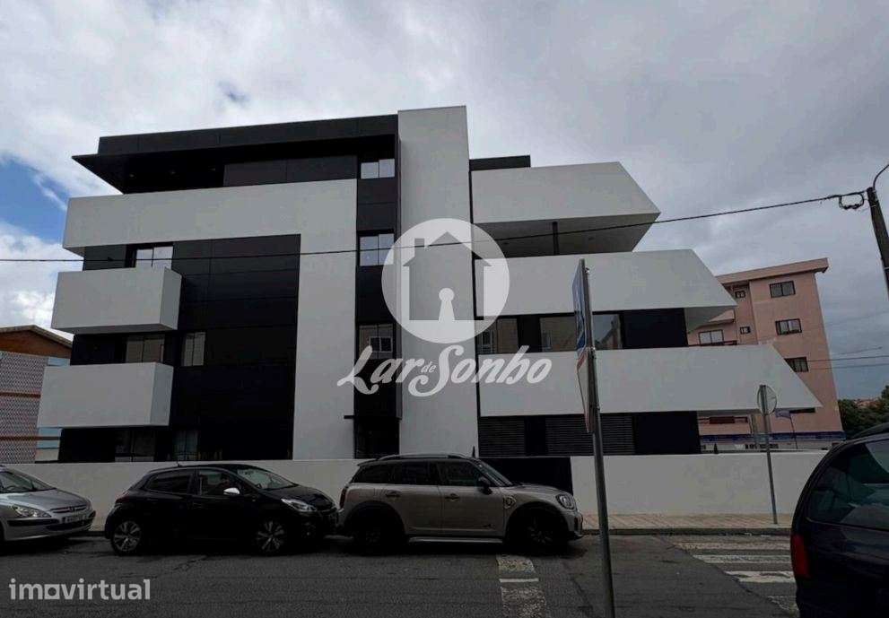 Apartamento T4, novo, 4 Frentes com Terraço, Varanda e Garagem Fech... - Grande imagem: 4/19