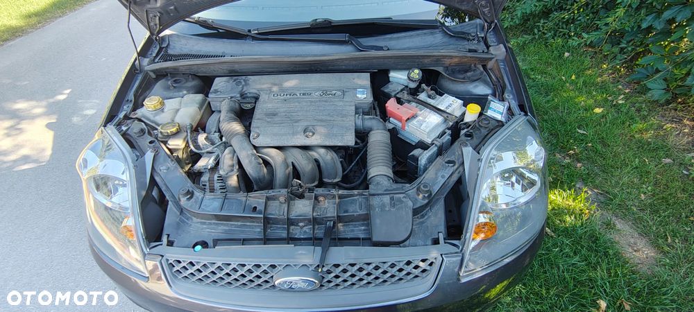 Ford Fiesta 1.4 Style - 10