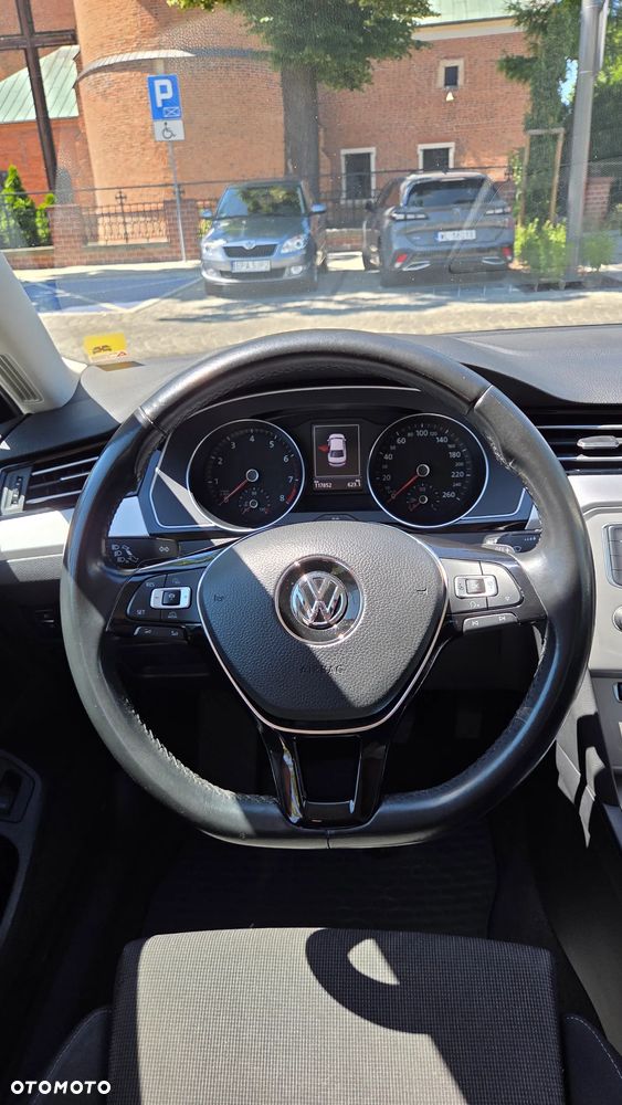 Volkswagen Passat 1.8 TSI BMT Comfortline DSG - 11