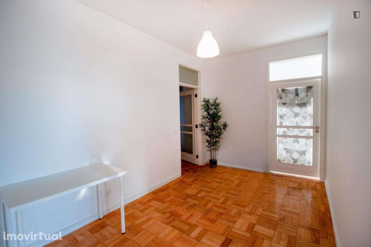 Quarto - localizado em Ramalde Porto - Grande imagem: 2/29