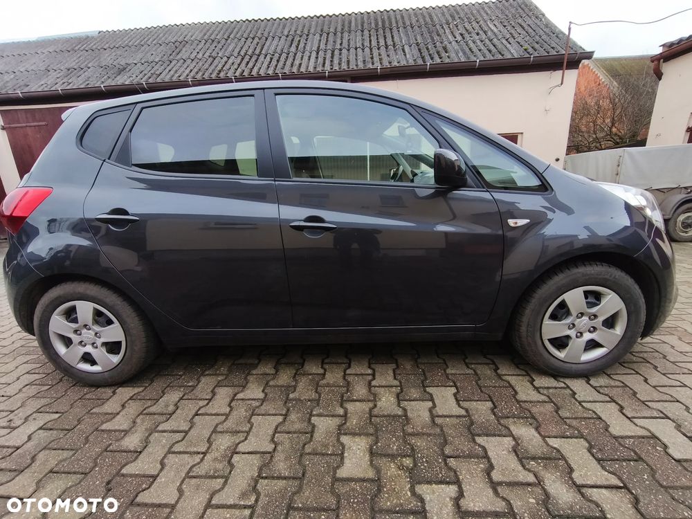 Kia Venga 1.6 CRDi 128 Titanium Collection - 12