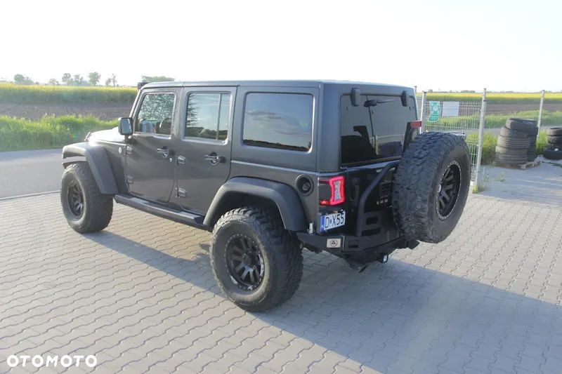 Jeep Wrangler - 3