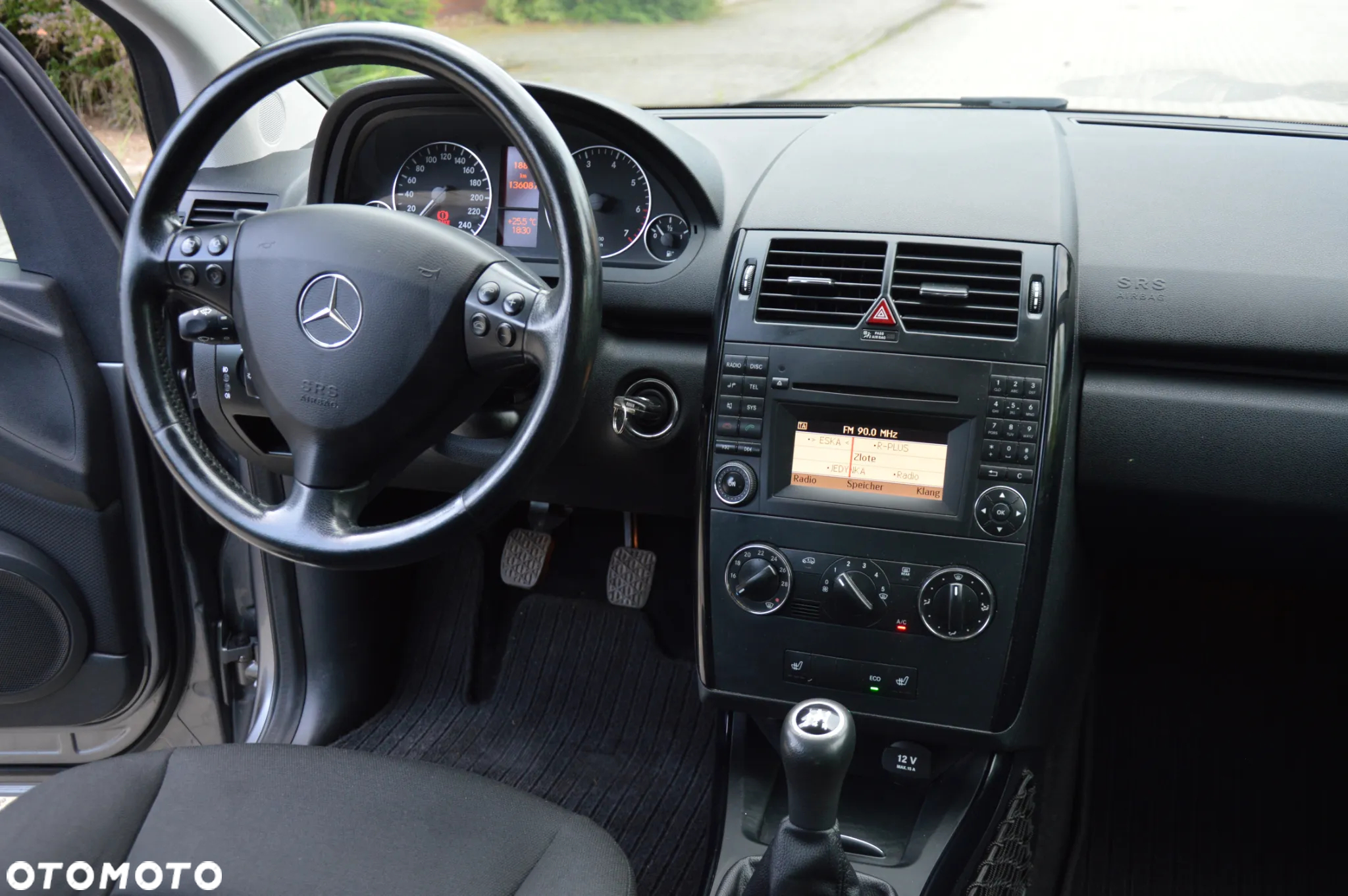 Mercedes-Benz Klasa A 160 BlueEFFICIENCY Elegance - 14