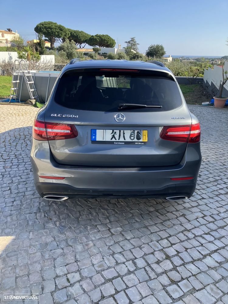 Mercedes-Benz GLC 250 d AMG Line 4-Matic - 3