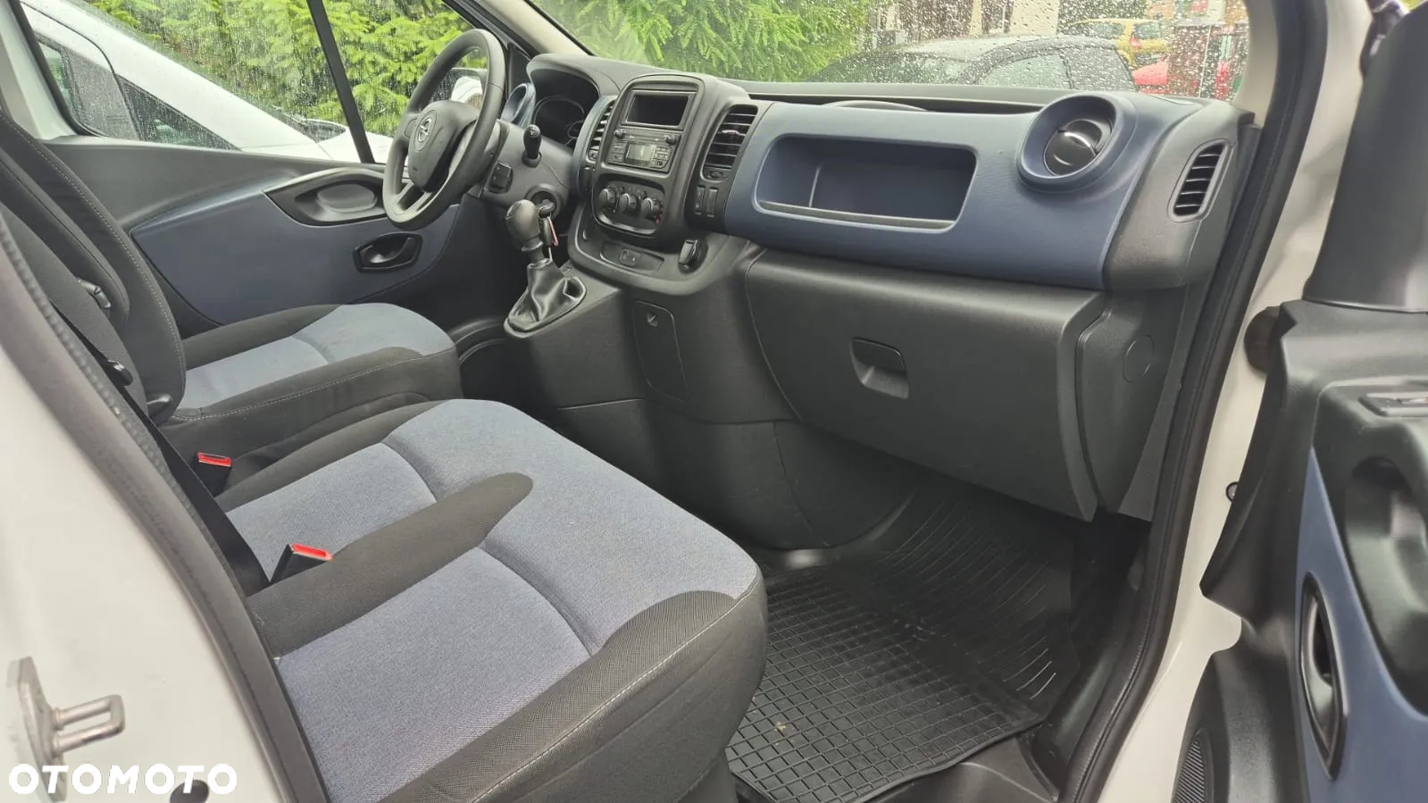 Opel VIVARO - 12