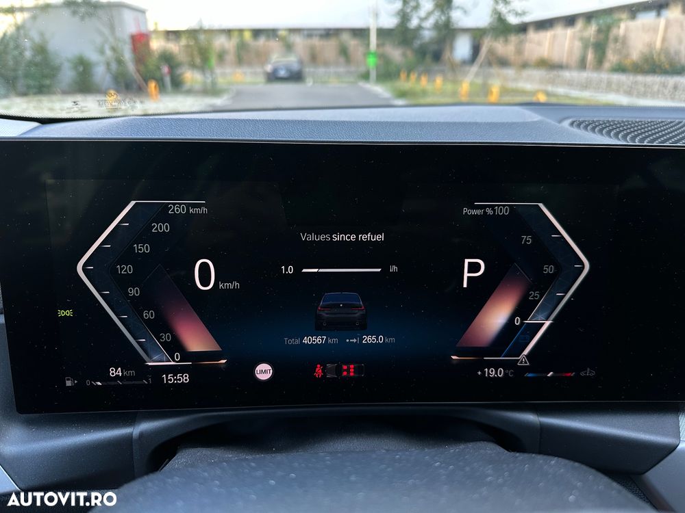 BMW Seria 3 320d Aut. - 12