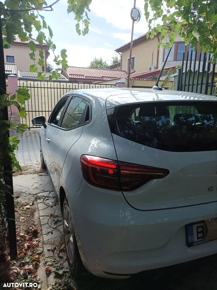 Renault Clio - 2