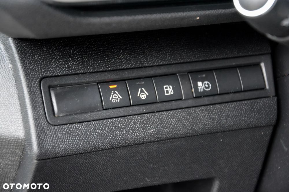 Peugeot 3008 Hybrid4 300 e-EAT8 GT - 28