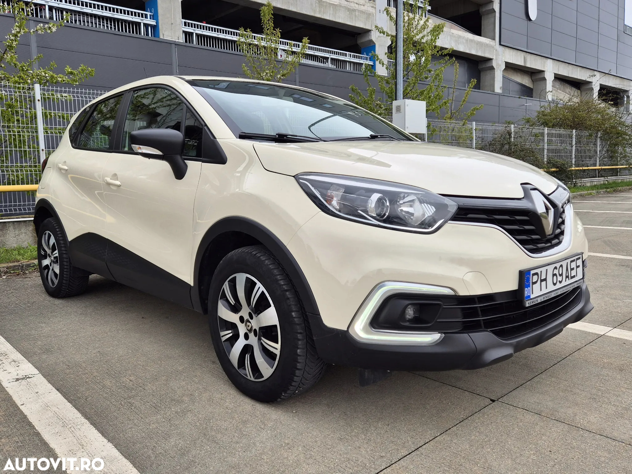 Renault Captur TCe Life Evo - 6