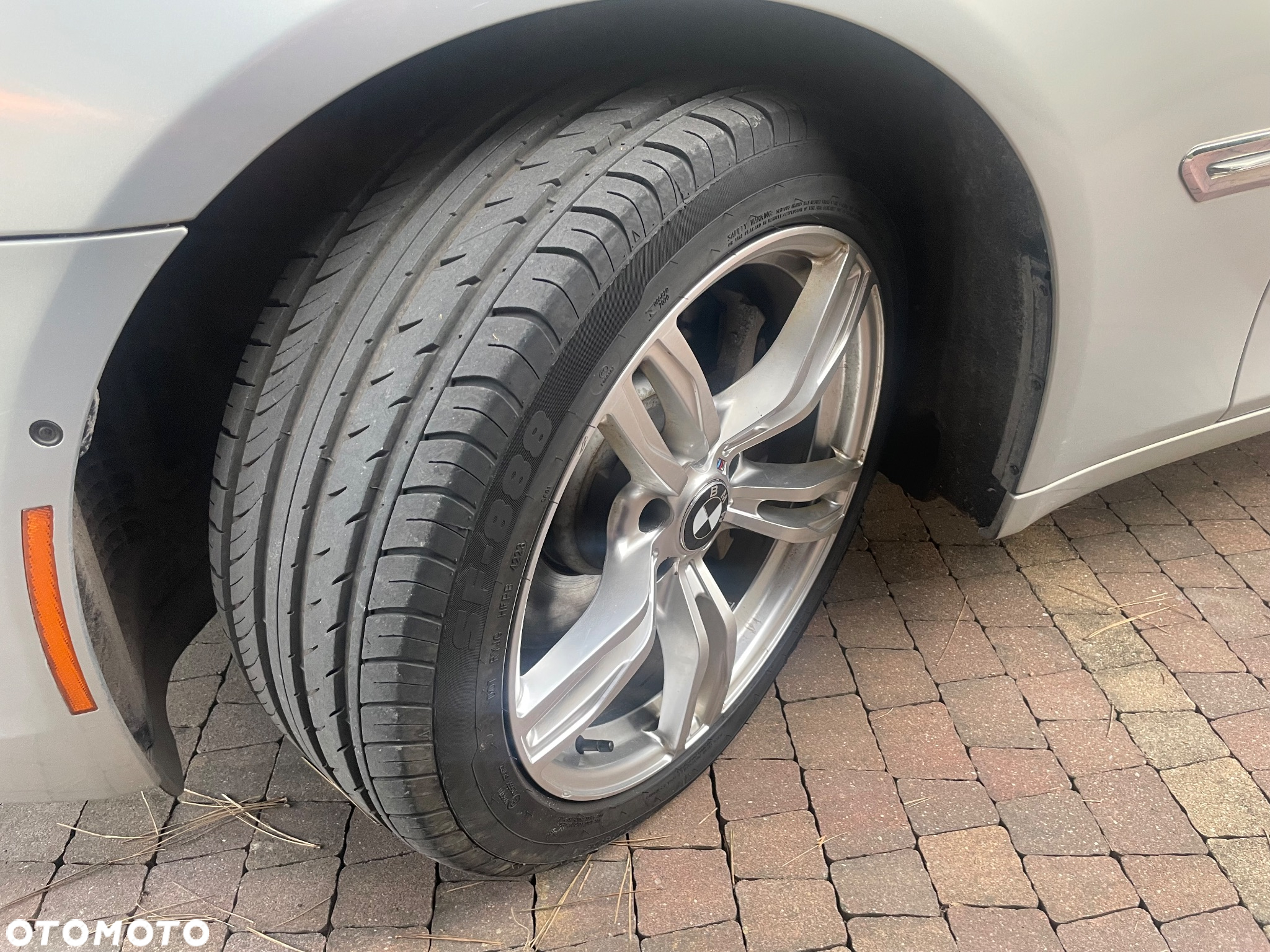 BMW Seria 7 750i L xDrive - 13