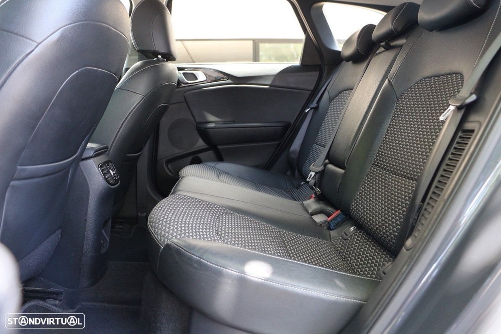 Kia Ceed SW 1.6 GDi PHEV Tech 6DCT - 22