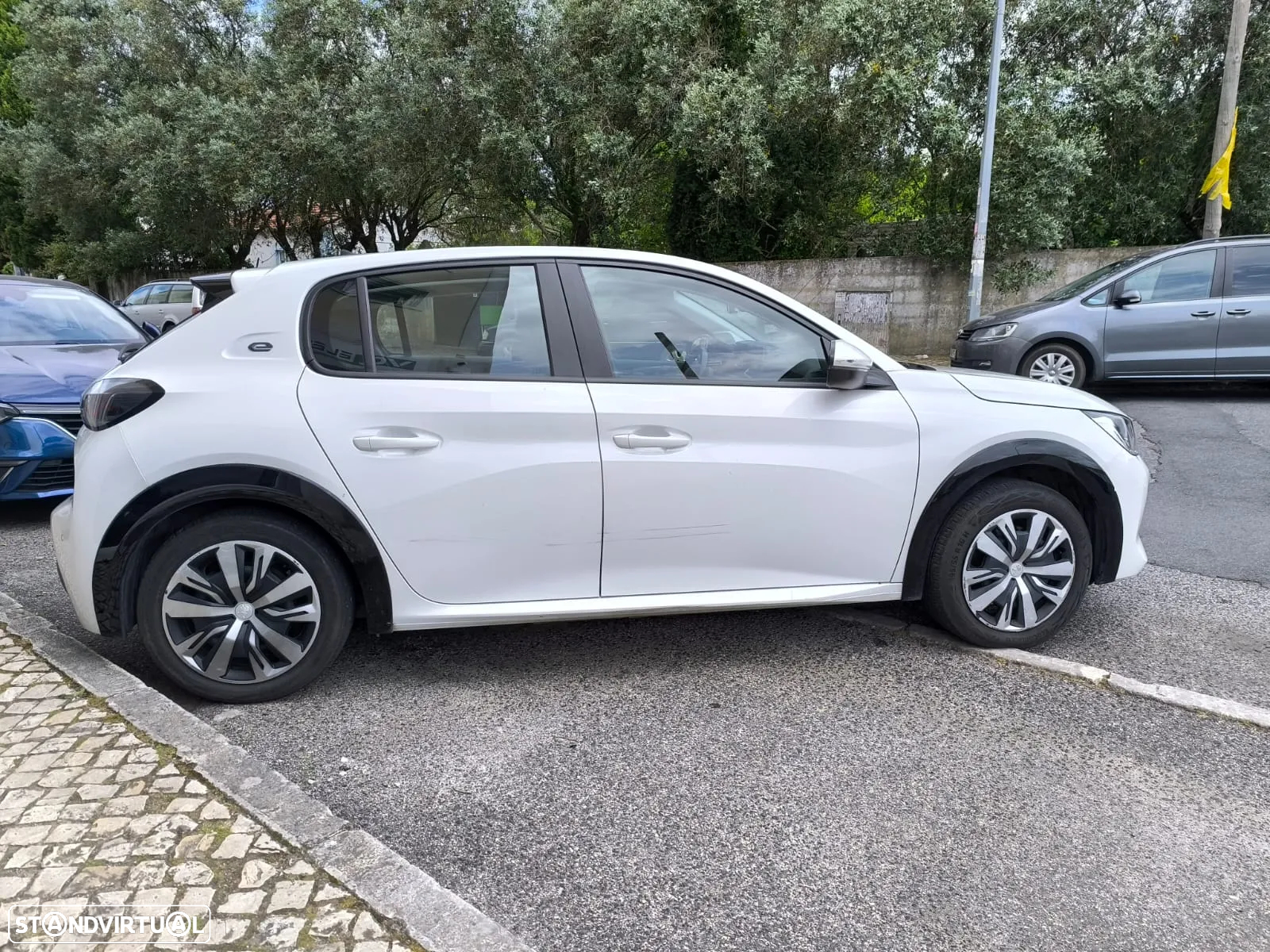 Peugeot e-208 50 kWh Active Pack - 5