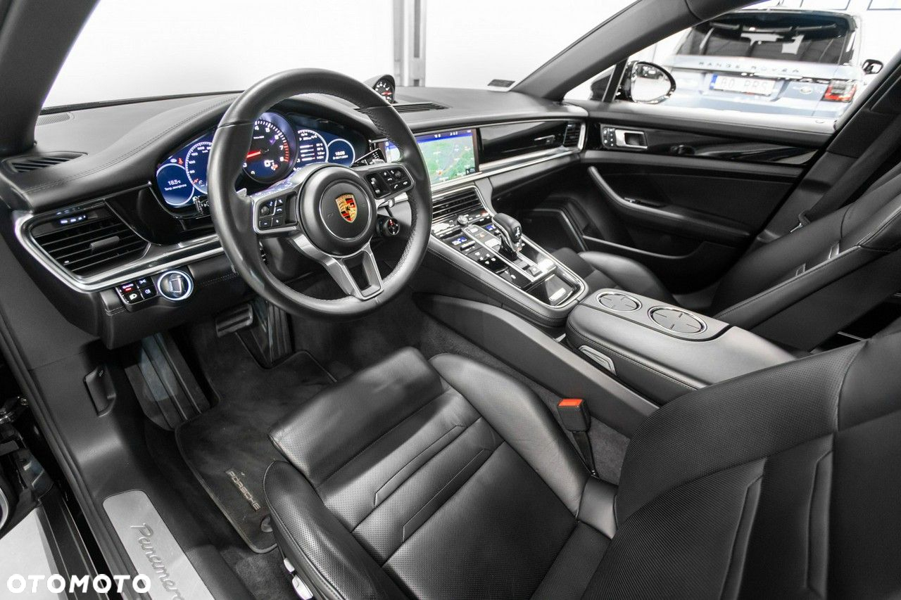 Porsche Panamera - 20