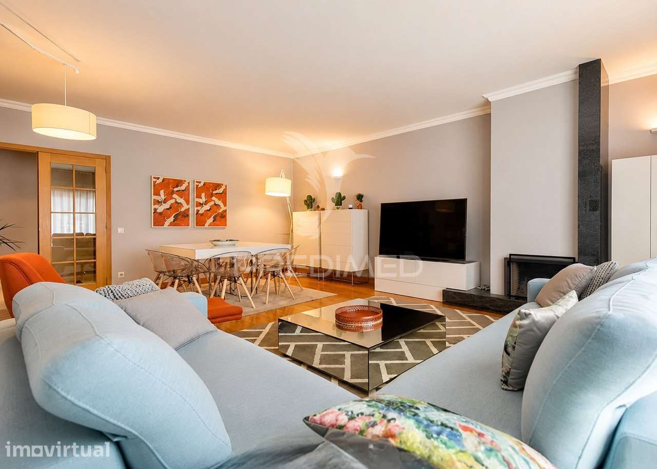 Apartamento T3 no centro de Aveiro (Fonte Nova) com varanda de 20 m... - Grande imagem: 2/11