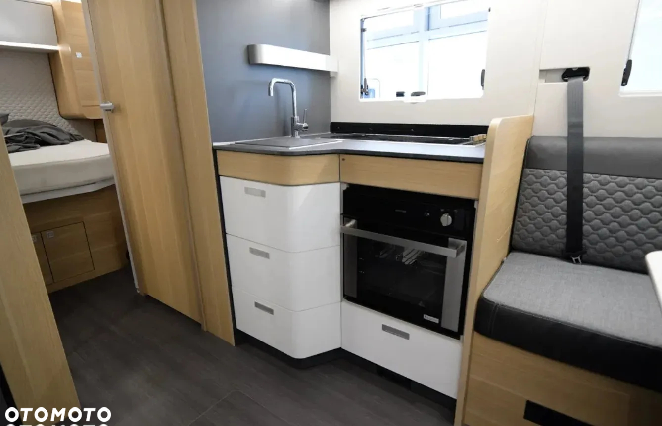 Adria Coral Plus 670 DC - 7